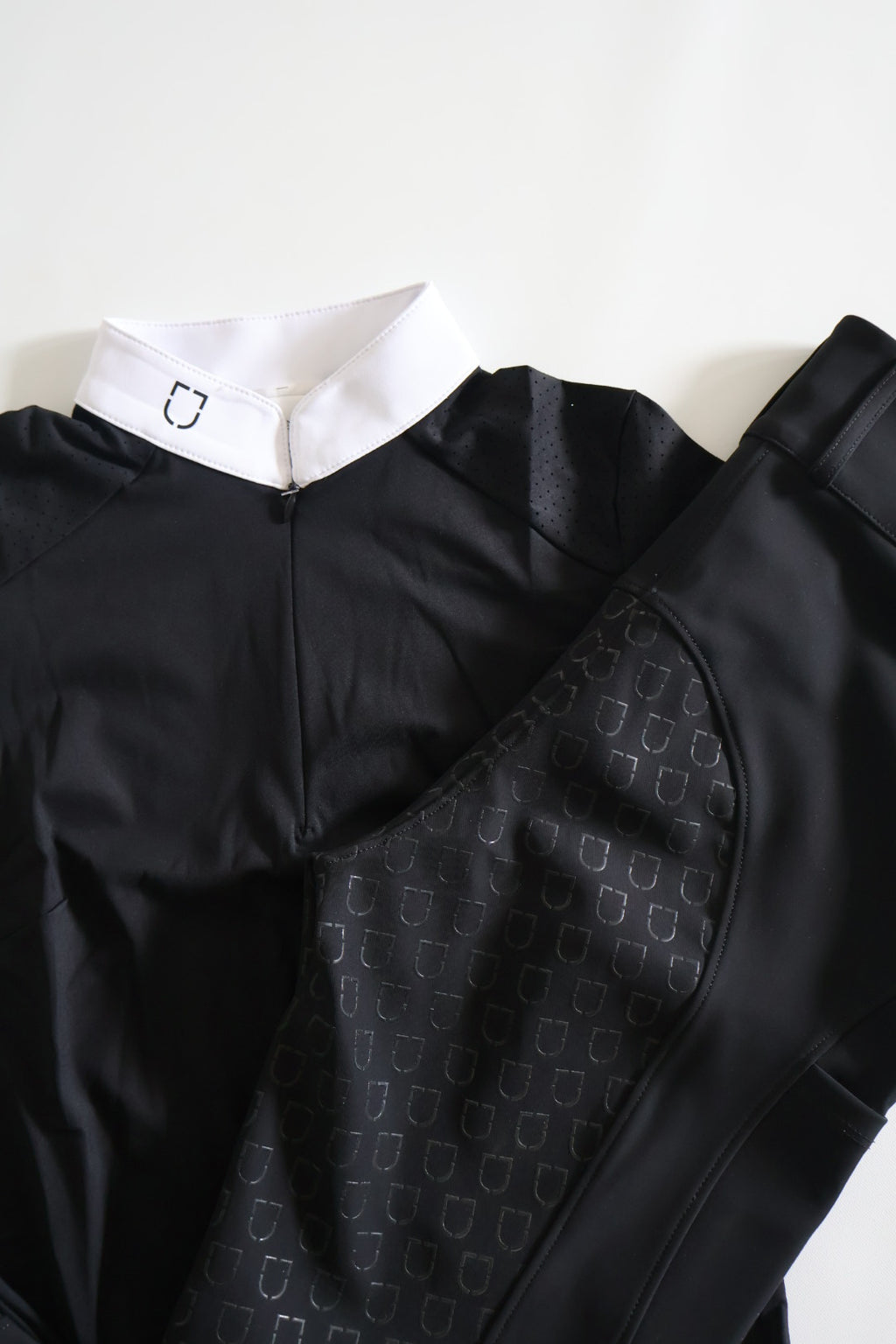 Zendaya kompressions ridebukser + Gratis sort MiCo kortærmet perf.  bluse