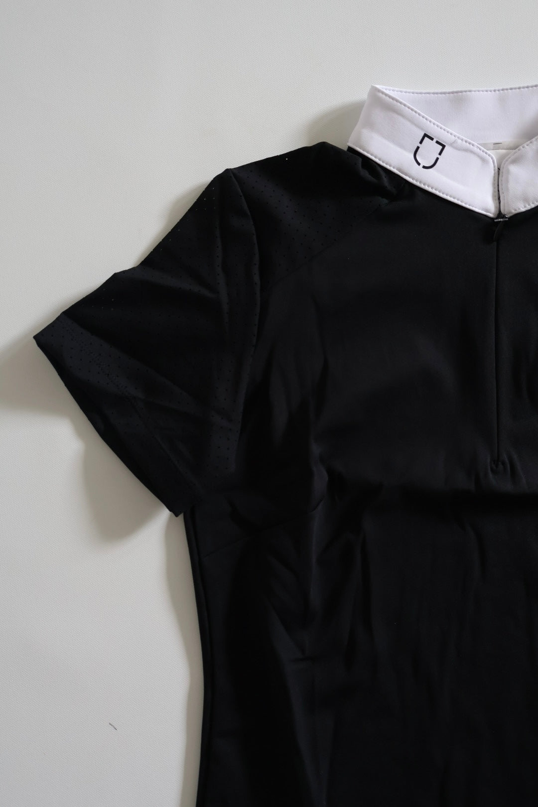 Zendaya kompressions ridebukser + Gratis sort MiCo kortærmet perf.  bluse