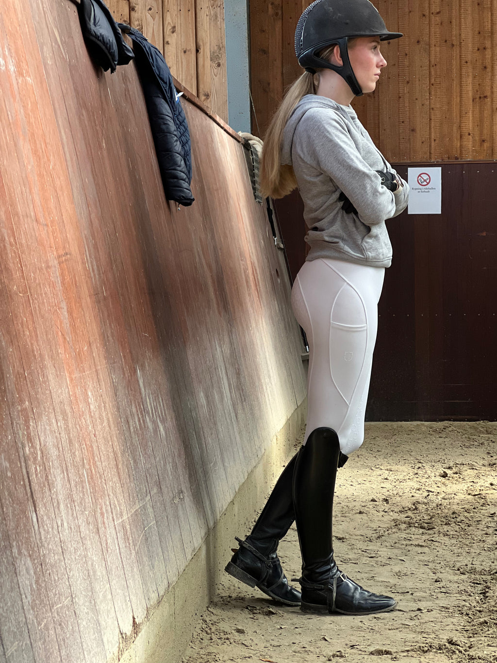 Zendaya competition ridebukser